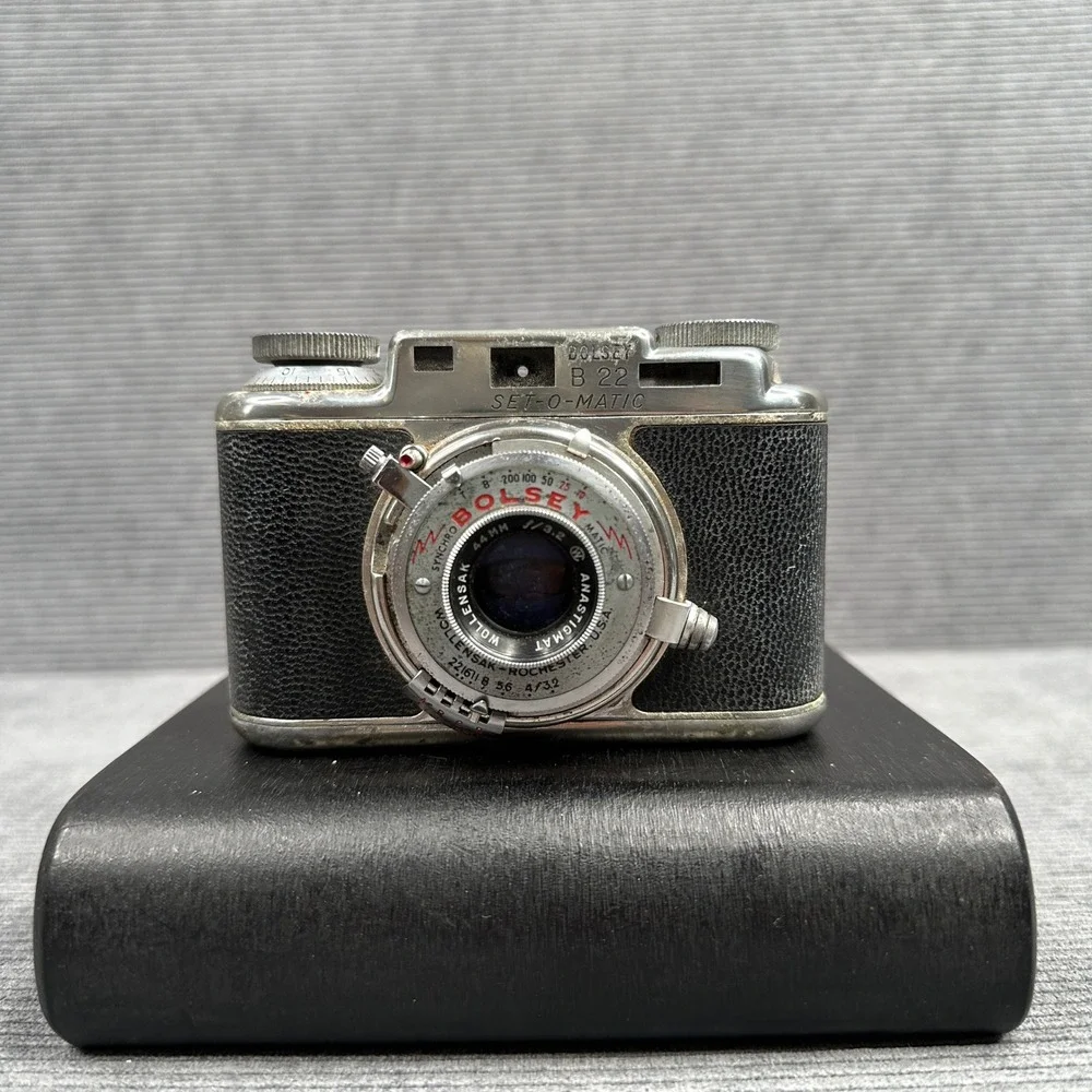 Vintage Bolsey B22 Set-O-Matic 35mm Camera with Leather Case Wollensak 44mm Lens